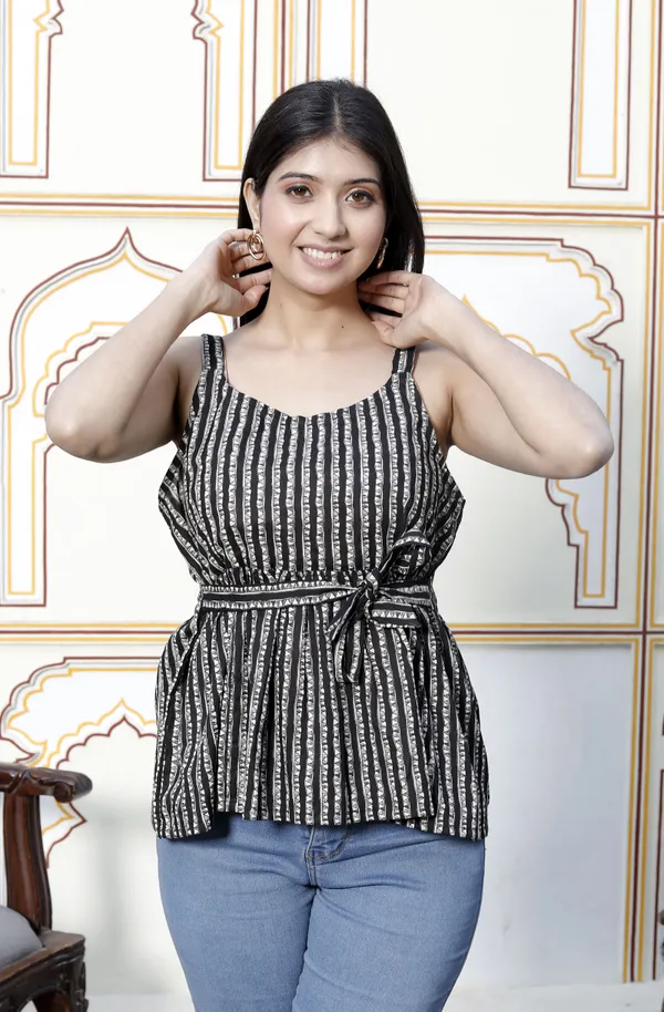 Doriyaaan_Womens_Pure_Cotton_Casual_Sleeveless_Printed_Black_Color_Peplum_Top