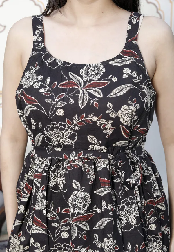 Doriyan_Womens_Pure_Cotton_Floral_Printed_Noodle_Straps_Multi_Western_Top