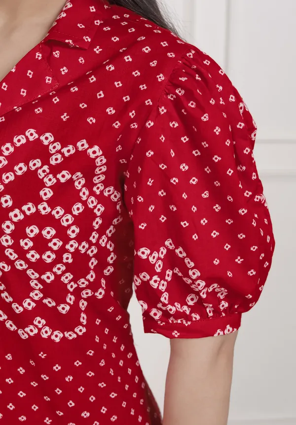 Doriyaaan_Womens_Red_Bandhani_Printed_Collar_Neck_Midi_Dress