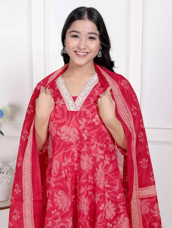 Doriyan_Women's_red_Embroidered_Anarkali_Kurta_and_DupattaÃ‚