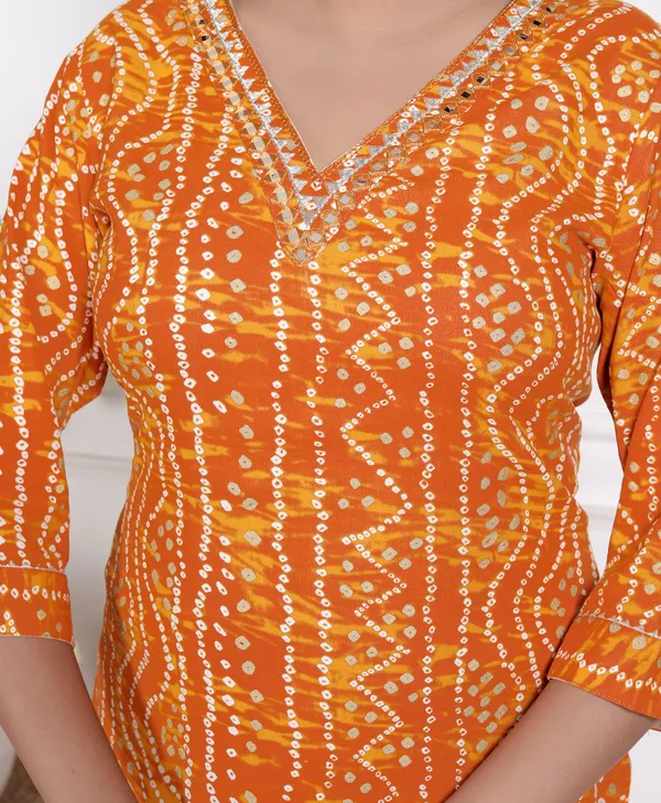 Doriyaaan_Womens_Yellow_Bandhani_Printed_Straight_Kurti