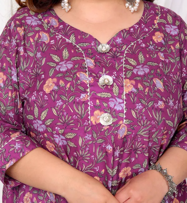 Women's_Plus_Size_Cotton_Gotapatti_And_Lace_Border_Details_Floral_Printed_Purple_Anarkali_Kurta_-_Doriyan