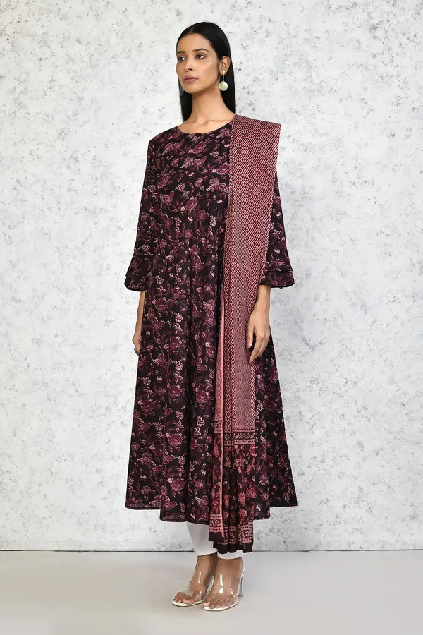 Women's_Stunning_Maroon_Bell_Sleeve_Floral_Printed_Anarkali_Kurta_Dupatta_-_Doriyan
