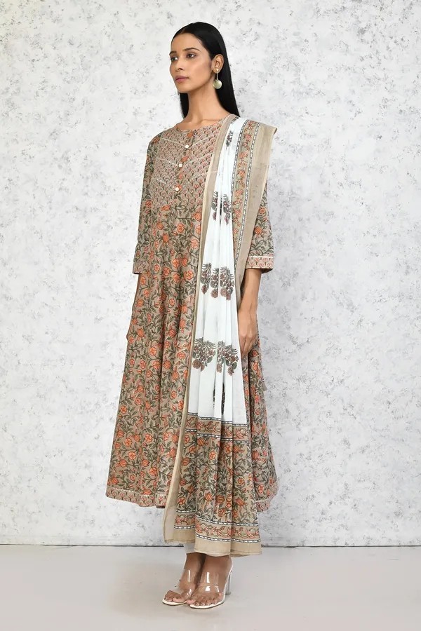 Women's_Partywear_Brown_Floral_Printed_Gota_Work_Long_Anarkali_With_Dupatta_Set_-_Doriyan
