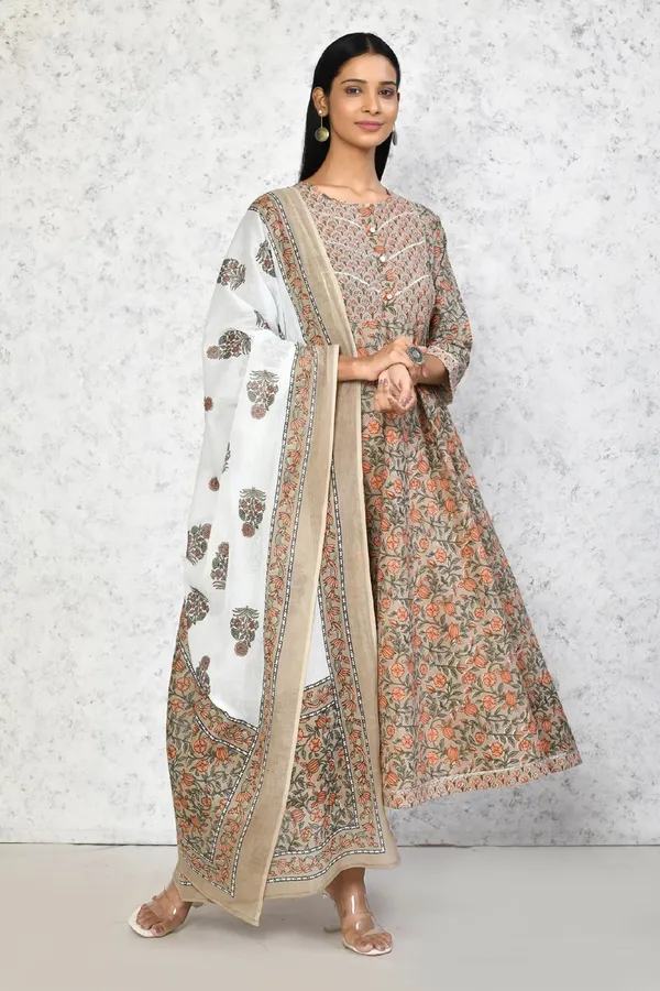 Women's_Partywear_Brown_Floral_Printed_Gota_Work_Long_Anarkali_With_Dupatta_Set_-_Doriyan