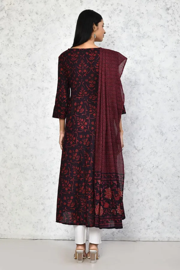 Women's_Cotton_Floral_Print_Maroon_Anarkali_Kurta_With_Dupatta_-_Doriyan