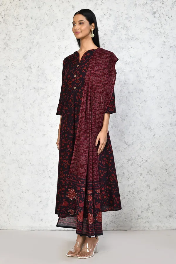 Women's_Cotton_Floral_Print_Maroon_Anarkali_Kurta_With_Dupatta_-_Doriyan