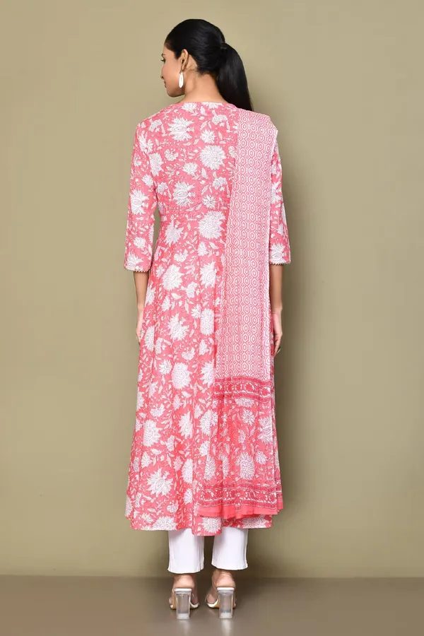 Women's_Cotton_Floral_Print_Anarkali_Kurta_With_Dupatta_-_Doriyan