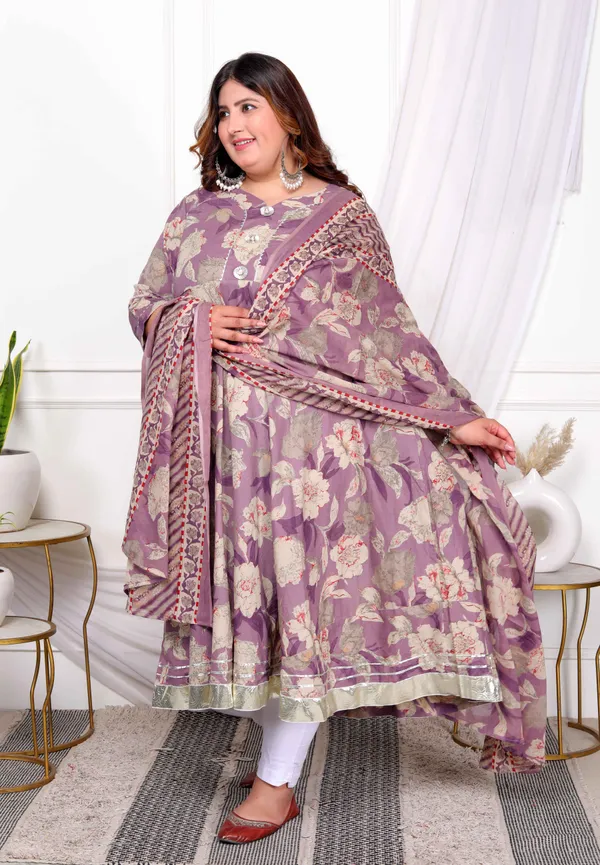 Women's_Plus_Size_Purple_Flower_Printed_With_Beautiful_Lace_Border_Details_Anarkali_Kurta_With_Dupatta_Set_-_Doriyan