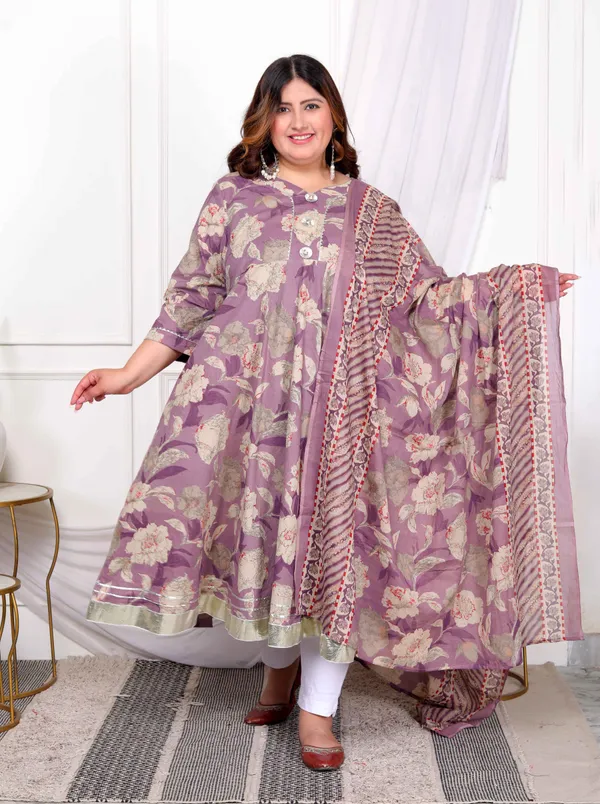Women's_Plus_Size_Purple_Flower_Printed_With_Beautiful_Lace_Border_Details_Anarkali_Kurta_With_Dupatta_Set_-_Doriyan