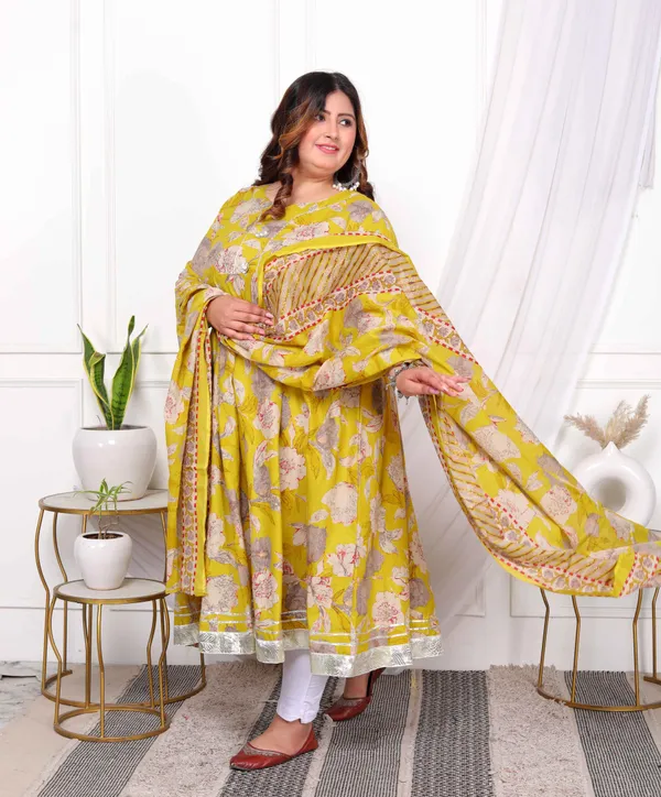 Women's_Plus_Size_Cotton_Gotapatti_And_Lace_Border_Details_Floral_Printed_Yellow_Anarkali_Kurta_And_Dupatta_Set_-_Doriyan