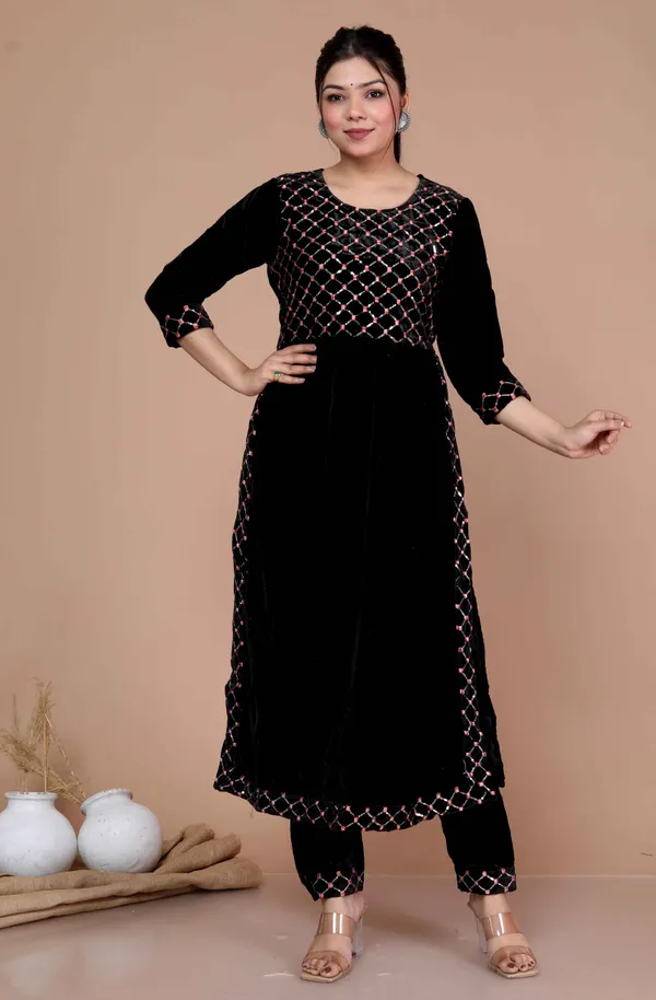 Women's_Black_Velvet_Nayra_Cut_Kurta_&_Palazzo_-_Doriyan