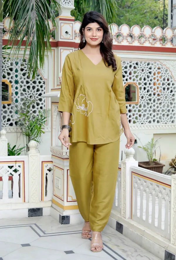 Women's_Mehandi_Solid_Co-Ord_Set_-_Doriyan