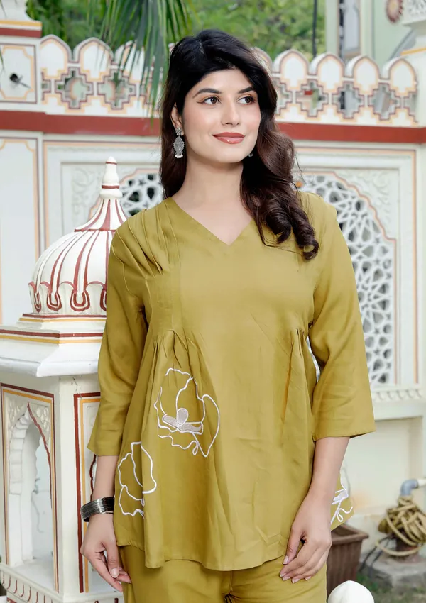Women's_Mehandi_Solid_Co-Ord_Set_-_Doriyan