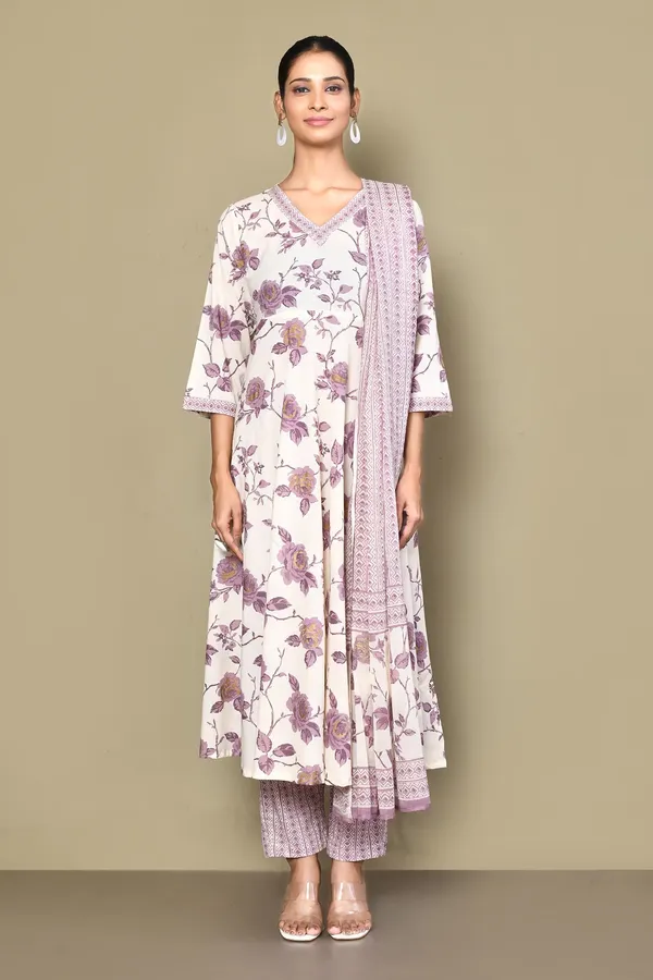 Women's_Pink_Floral_Print_Anarkali_Kurta_With_Palazzo_&_Dupatta_Set_-_Doriyan