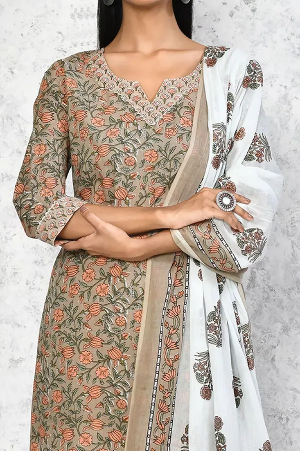 Women's_Straight_Kurta_And_Palazzo_With_Dupatta_Set_-_Doriyan