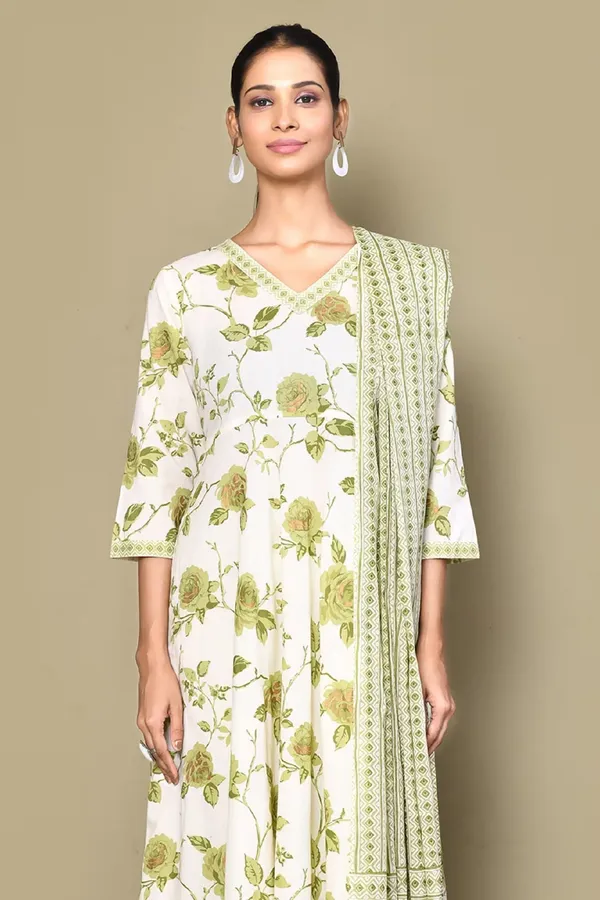 Women's_Green_Printed_Anarkali_Kurta_With_Palazzo_And_Dupatta_-_Doriyan