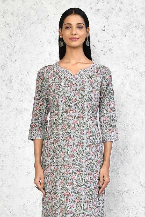 Women's_Cotton_Floral_Printed_Straight_Kurta_PalazzoÃ‚_-_Doriyan