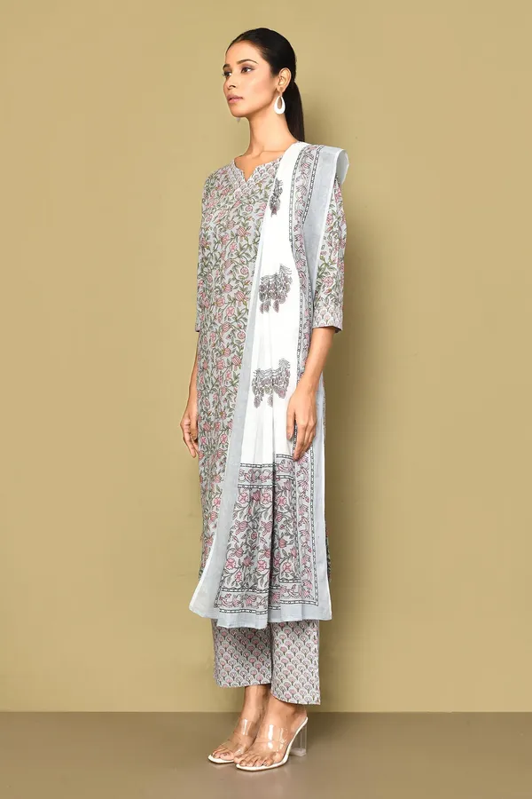 Women's_Blue_Floral_Printed_Gota_Patti_Cotton_Kurta_With_Palazzo_And_Dupatta_Set_-_Doriyan