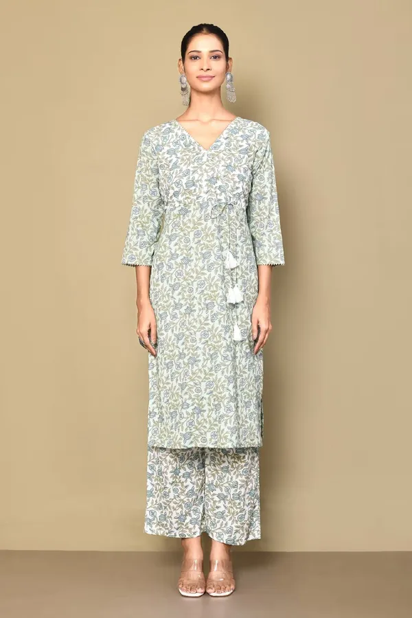 Women's_Floral_Jaipuri_Cotton_Kurta_Palazzo_With_Tassel_Set_-_Doriyan