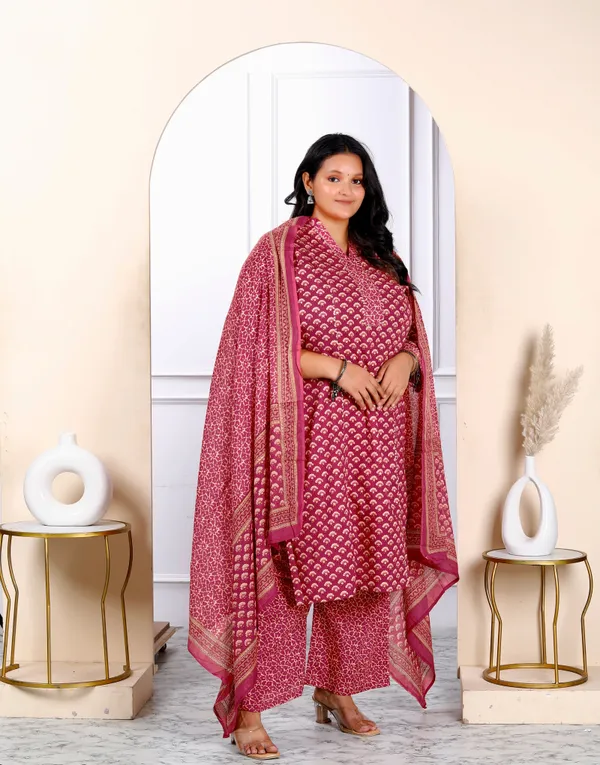 Women's_Plus_Size_Floral_Printed_Gota_Patti_Pink_Straight_Pure_Cotton_Kurta_And_Palazzo_With_Dupatta_Set_-_Doriyan