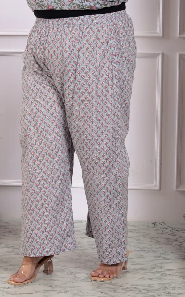 Women's_Plus_Size_Pure_Cotton_Traditional_Straight_Kurta_With_Palazzo_And_Dupatta_Set_-_Doriyan