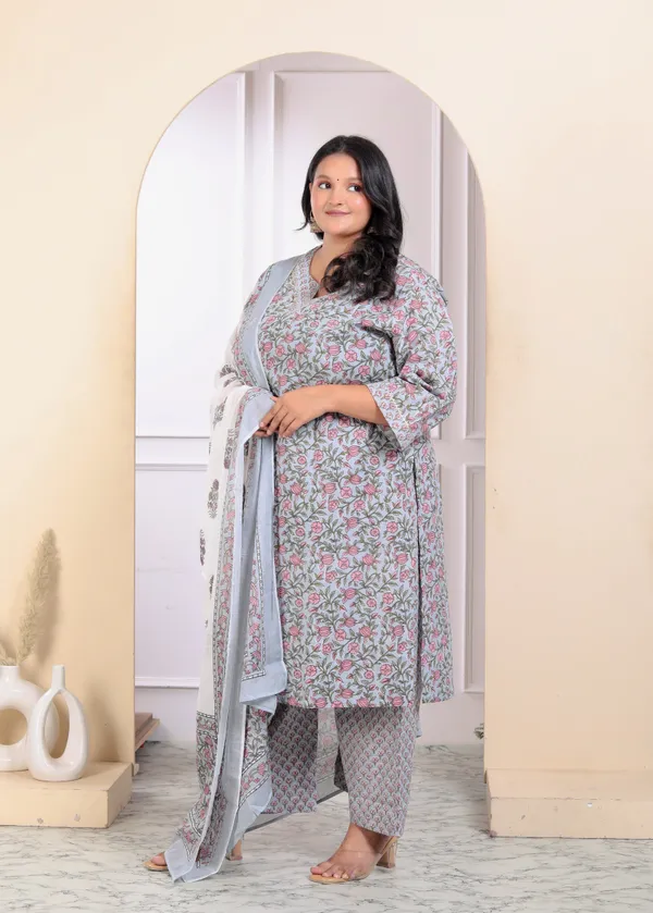 Women's_Plus_Size_Pure_Cotton_Traditional_Straight_Kurta_With_Palazzo_And_Dupatta_Set_-_Doriyan
