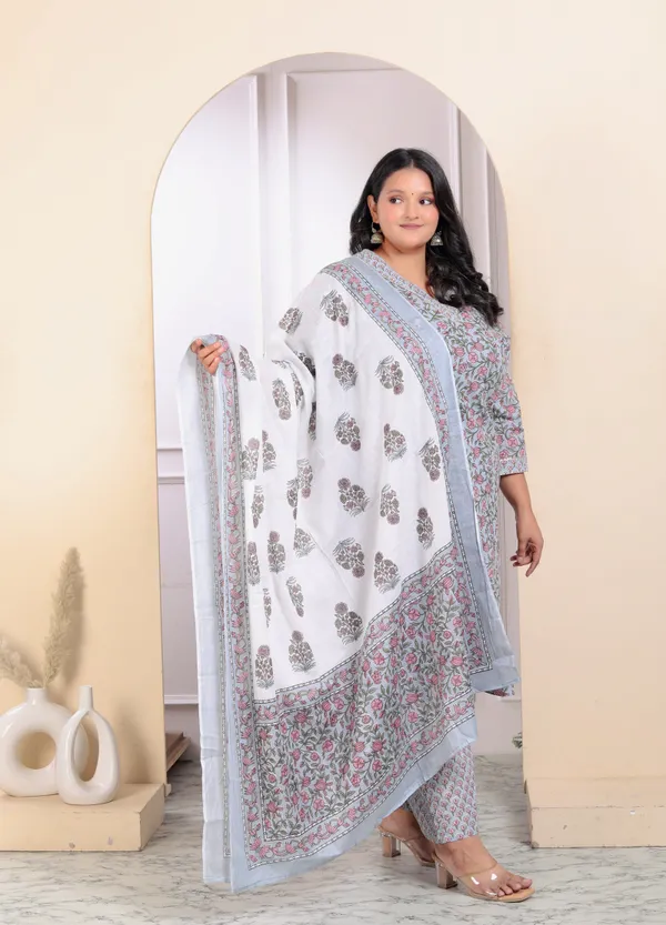 Women's_Plus_Size_Pure_Cotton_Traditional_Straight_Kurta_With_Palazzo_And_Dupatta_Set_-_Doriyan