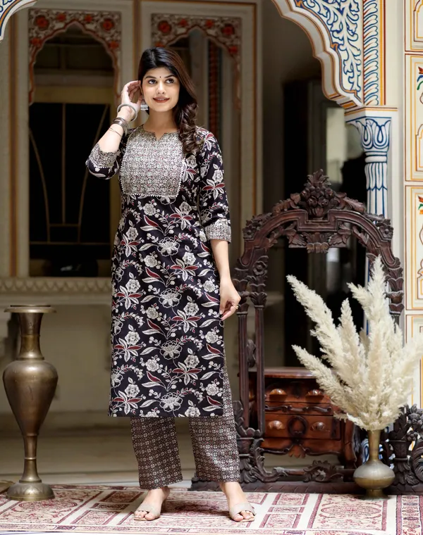 Women's_Multi_Colour_Floral_Printed_Embroidery_Yoke_Design_Kurta_With_Palazzo_-_Doriyan