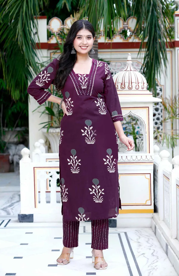 Women's_Cotton_Fabric_Purple_New_Style_Kurta_With_Palazzo_-_Doriyan