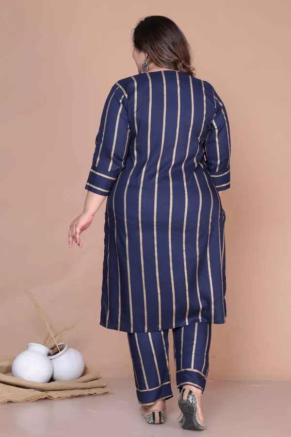 Women's_Plus_Size_Navy_Blue_Pakistani_Kurta_With_Palazzo_-_Doriyan