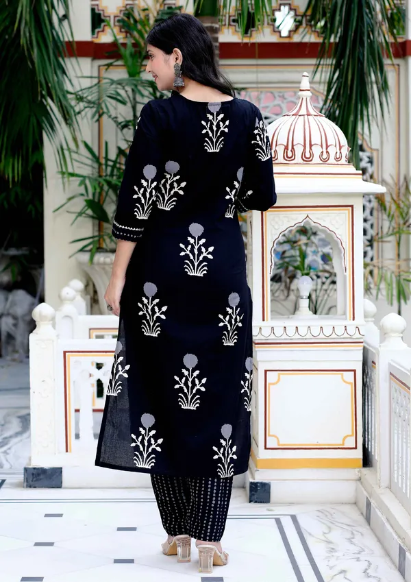 Women's_Cotton_Gota_Patti_Black_Floral_Printed_Straight_Kurta_Palazzo_Set_-_Doriyan