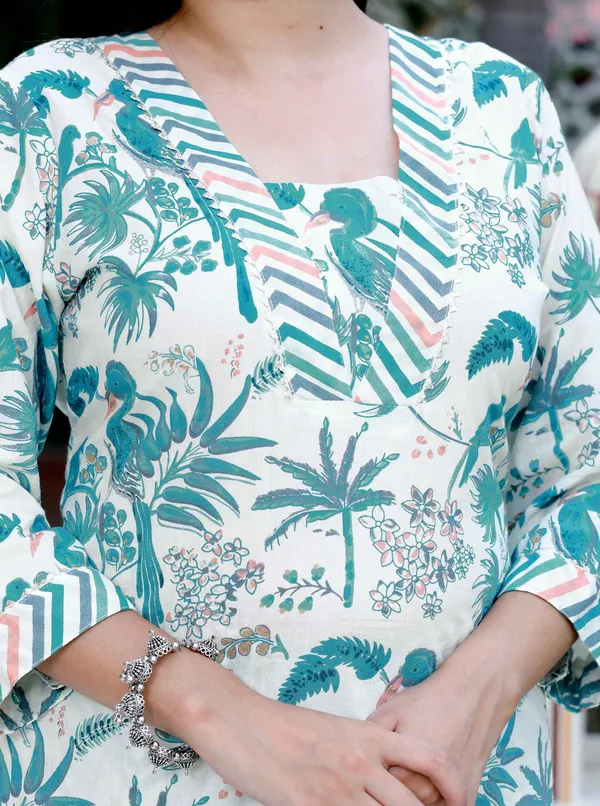 Women's_Light_Green_Scenic_Birds_And_Leaf_Straight_Pakistani_Style_Kurta_And_Palazzo_-_Doriyan