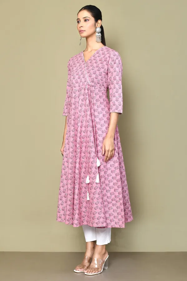 Women's_Pure_Cotton_Floral_Print_Long_Anarkali_Kurta_-_Doriyan