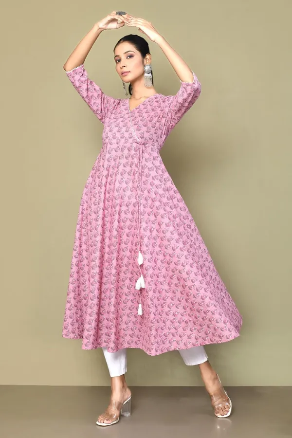 Women's_Pure_Cotton_Floral_Print_Long_Anarkali_Kurta_-_Doriyan