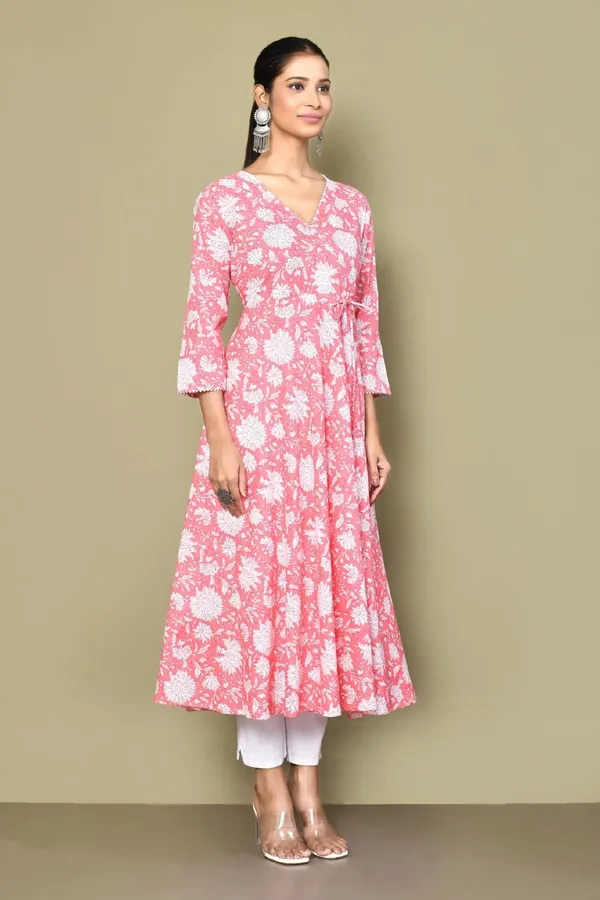 Women's_Cotton_Floral_Printed_Anarkali_Kurta_-_Doriyan