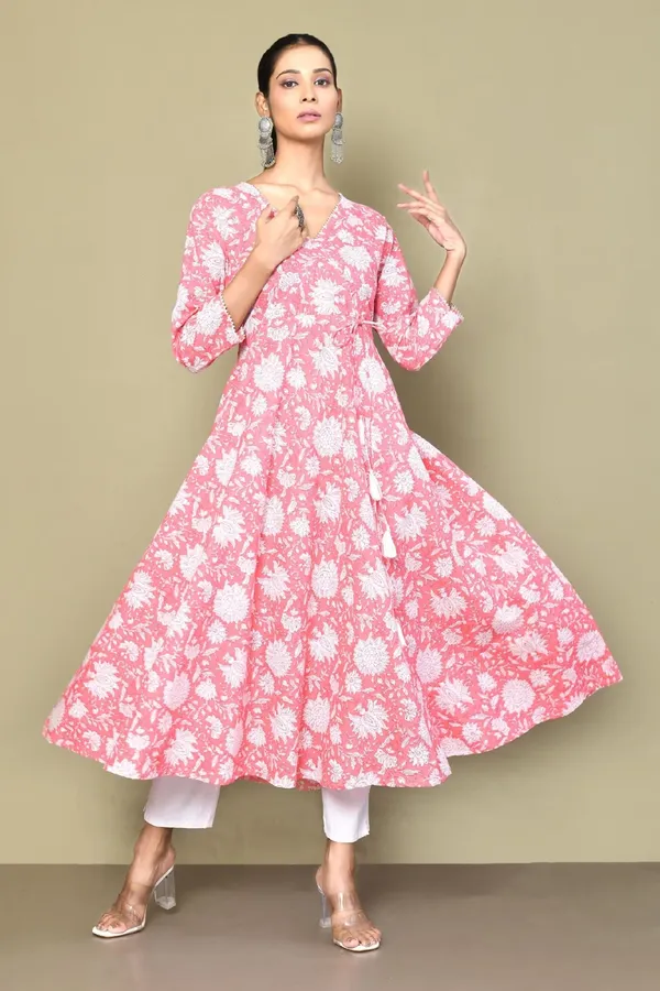 Women's_Cotton_Floral_Printed_Anarkali_Kurta_-_Doriyan