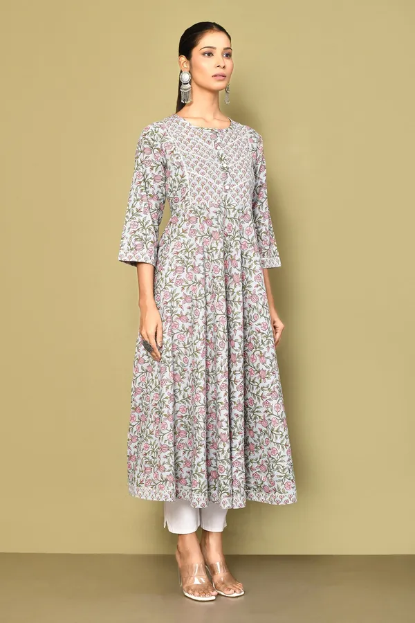 Women's_Floral_Printed_Blue_Anarkali_Kurta_-_Doriyan