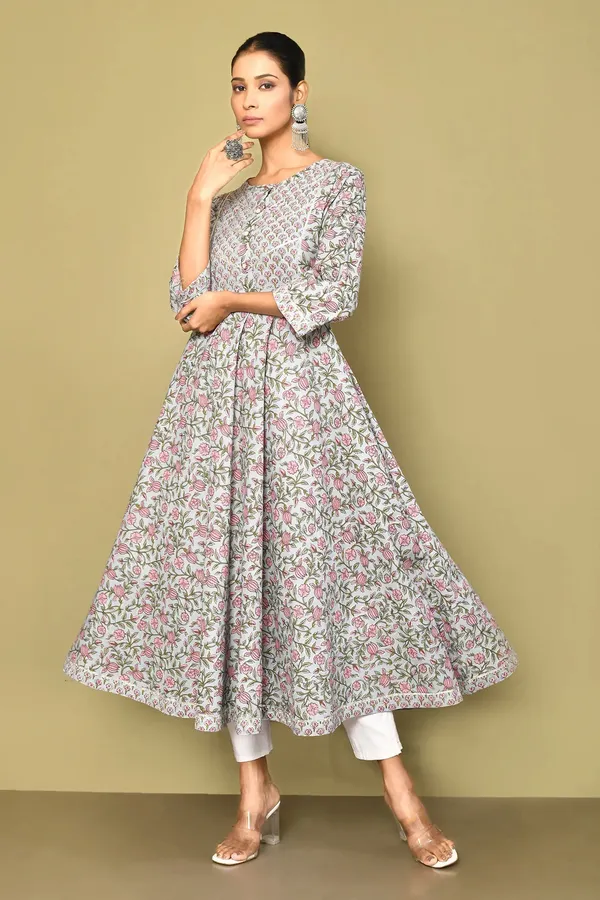 Women's_Floral_Printed_Blue_Anarkali_Kurta_-_Doriyan