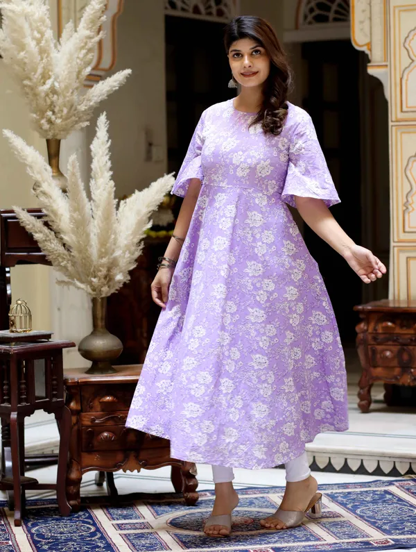 Women's_Levender_Floral_Printed_Anarkali_Kurta_-_Doriyan