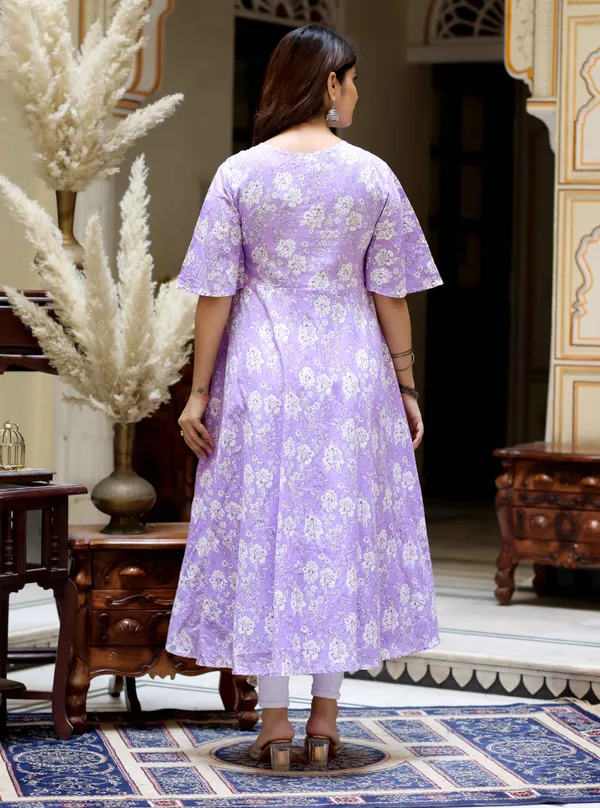 Women's_Levender_Floral_Printed_Anarkali_Kurta_-_Doriyan