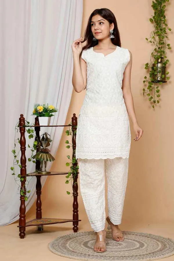 Women's_Beige_Floral_Embroidered_Pure_Cotton_Sleevless_Kurti_-_Doriyan