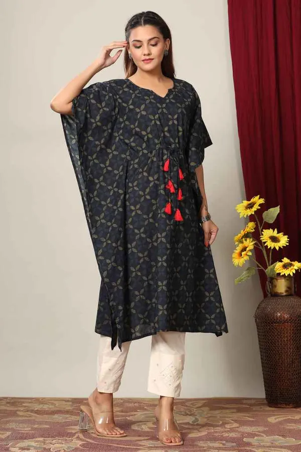 Women's_Blue_Floral_Printed_Cotton_Kaftan_Kurta_-_Doriyan