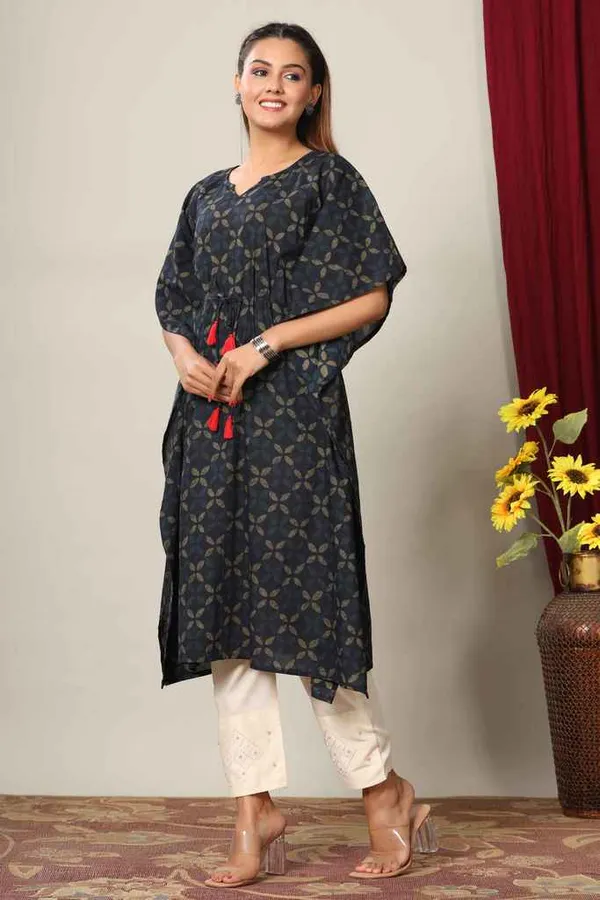 Women's_Blue_Floral_Printed_Cotton_Kaftan_Kurta_-_Doriyan