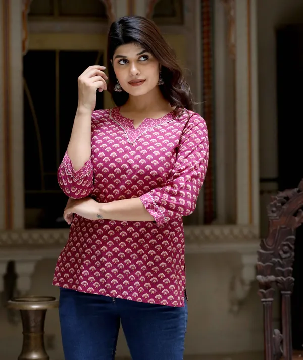 Women's_Floral_Printed_Pure_Cotton_Kurti_-_Doriyan