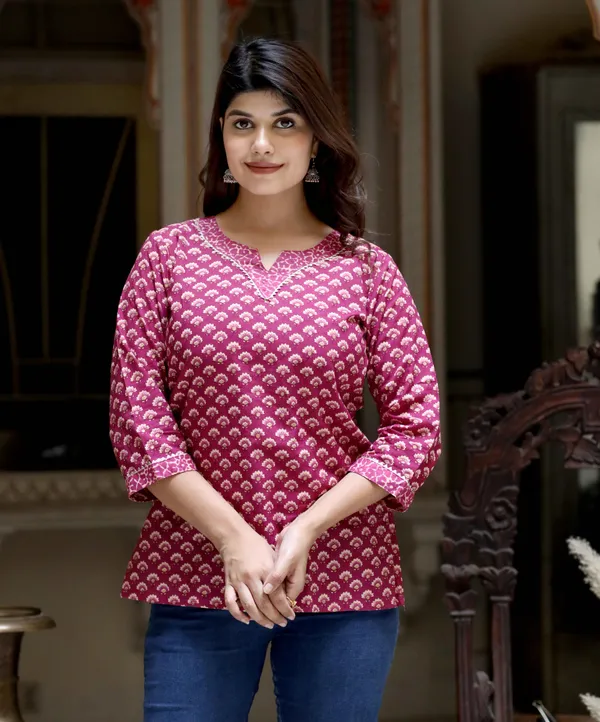 Women's_Floral_Printed_Pure_Cotton_Kurti_-_Doriyan