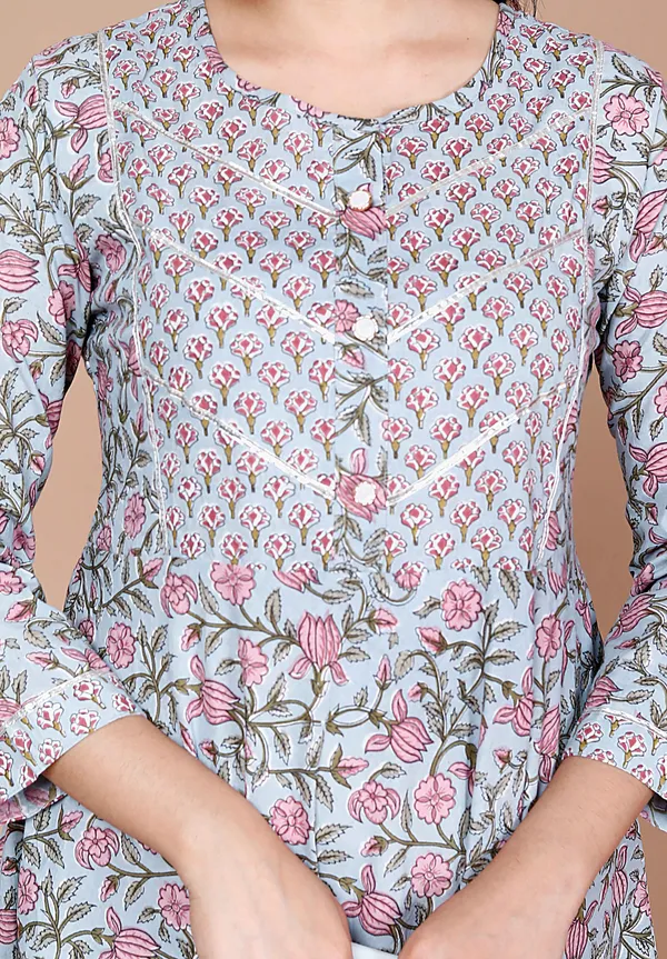 Women'S_Blue_Floral_Printed_Anarkali_Kurta_-_Doriyan
