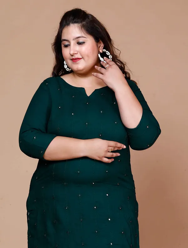 Women'S_Plus_Size_Green_Embroidered_Straight_Kurti_-_Doriyan