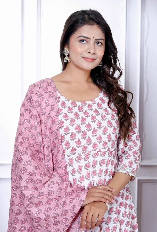 Women's_Pure_Cotton_Printed_Pink_Anarkali_Kurta_With_Dupatta_Set_-_Doriyan