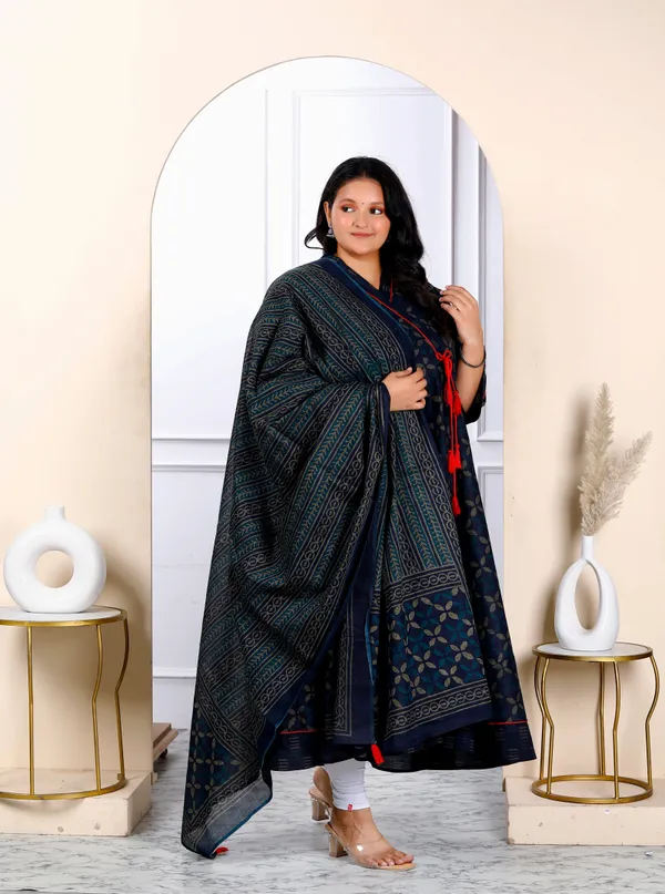 Women's_Navy_Blue_Plus_Size_V_Neck_Abstract_Printed_Tassel_Angrakha_Kurta_And_Dupatta_-_Doriyan
